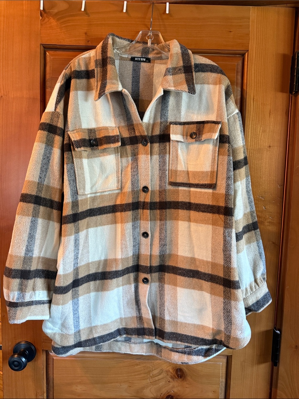 BYIHM Women’s Plaid Shacket in Cream and Tan